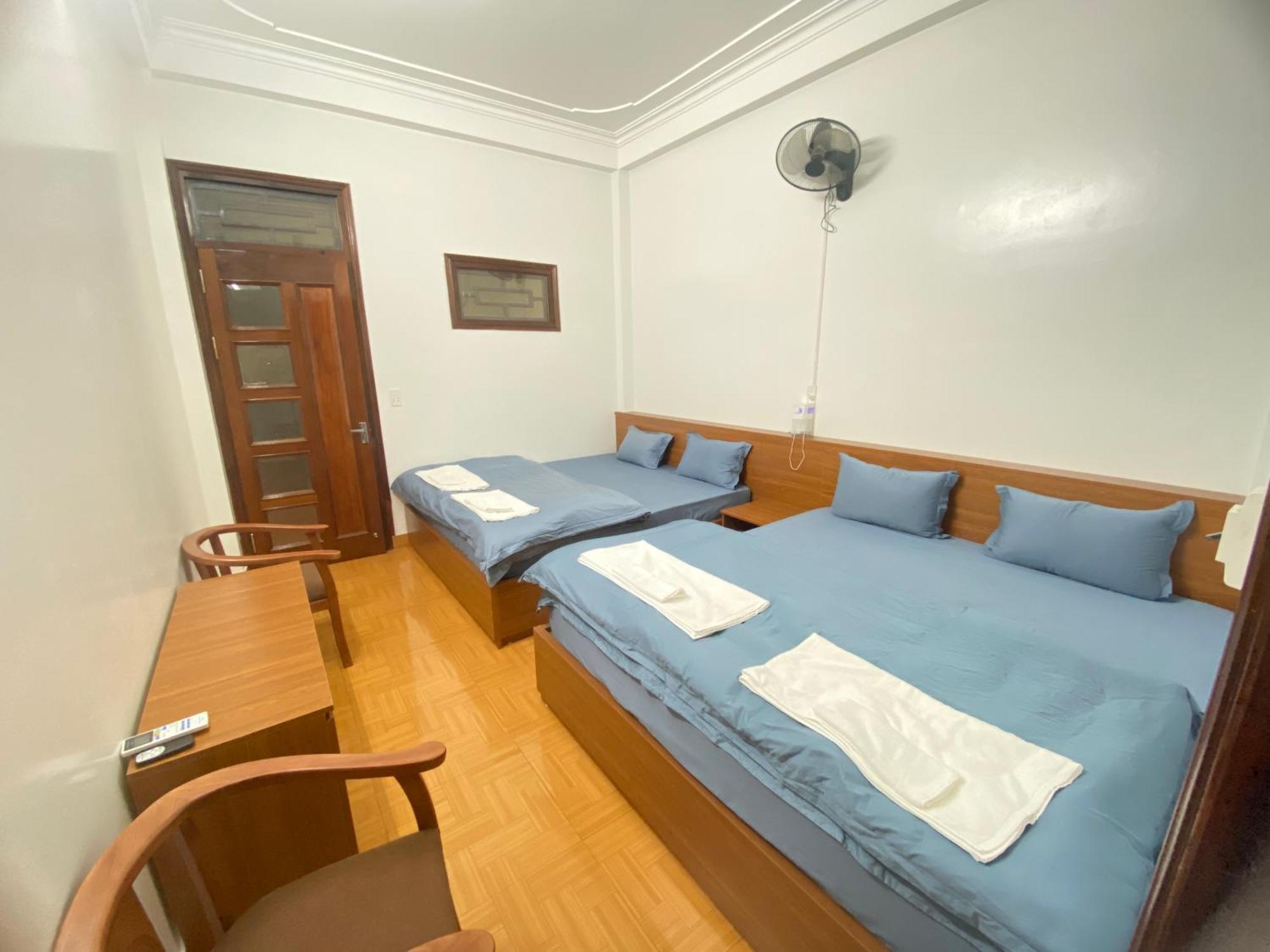 Hang Thuong Hostel - Motorbikes And Tour Ha Giang Exterior photo